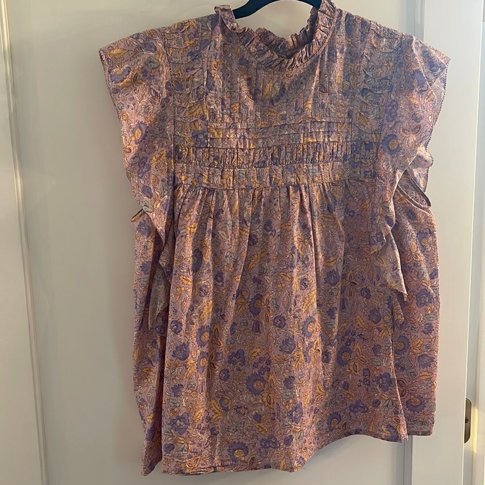 Love the label large pastel floral top